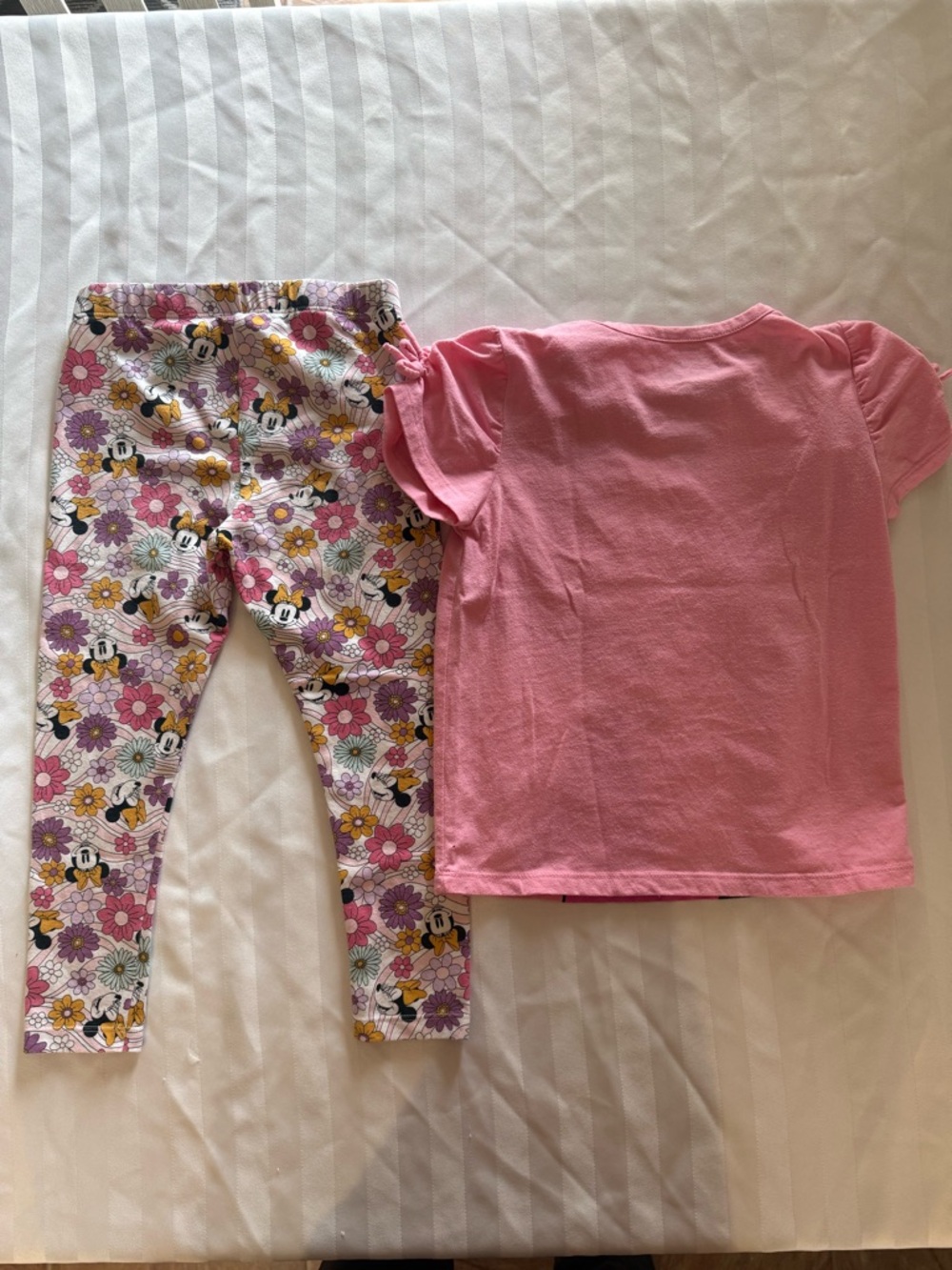 Disney Pink Minnie Mouse Floral Top & Leggings Set - Picture 6 of 6
